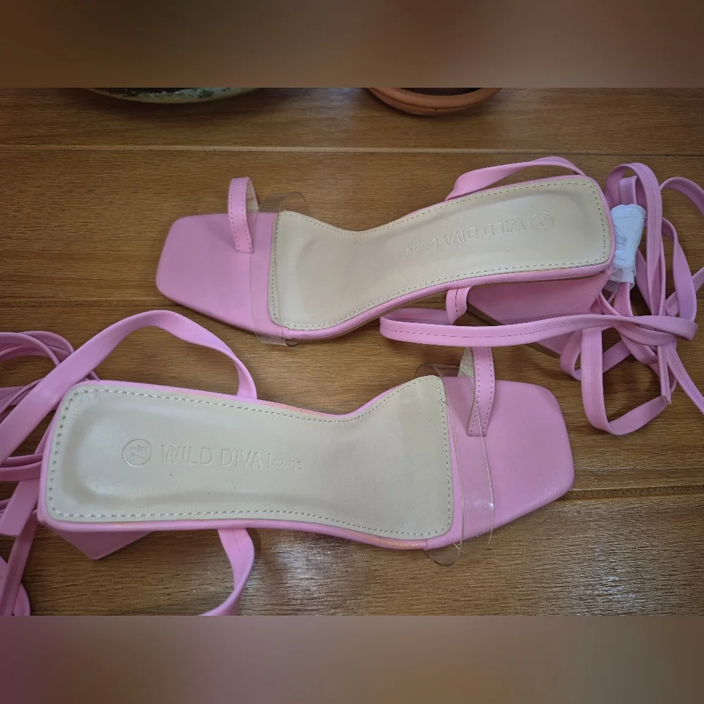 Wild Diva Pink Strappy Tie‎ Sandals - Size 7.5 - Picture 2 of 5